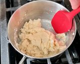 A picture of step 5 of Simple Cream Puffs.