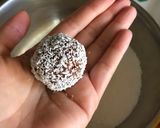 Kókuszgolyó 🥥 recept fázis 5 fotója