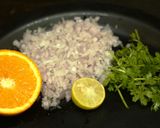 A picture of step 1 of Prawns Citrus -Party on a plate.