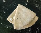 A picture of step 14 of Aloo pyaaz ki tasty sabji aur ajwain ke parathe.