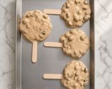 Foto del paso 5 de la receta: Paletas tropicales de yogurt griego (sin azucar) con uvas y blueberries 🫐