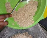 A picture of step 4 of Dashishi (Arabian food using wheat).