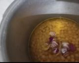 A picture of step 2 of Bengali street-style Ghugni chaat with special moshla.
