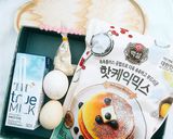 Hình bước làm 1 của món Lần đầu làm bánh Pancake :>