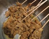 Foto langkah ke 2 dari resep Sate Jamur Bumbu Kacang.