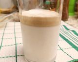 Foto langkah ke 4 dari resep Dalgona Coffee (tanpa mixer anti pegel).