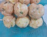 Foto langkah ke 4 dari resep 25. Bola bola telur MPASI 16 bulan.