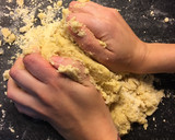 Foto del paso 4 de la receta: Galletas de mantequilla y limón 🌆🌲