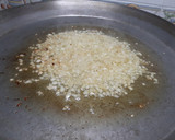 Foto del paso 1 de la receta: Paella de arroz negro