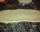 Foto del paso 9 de la receta: Medialunas con dulce de leche🥐