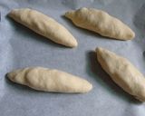 Hình bước làm 4 của món Bánh mì nhân cà ri gà