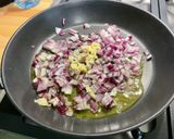 Une image de l'étape 8 de Cheveux d’ange aux fanes de carottes, lard fumé et pecorino.