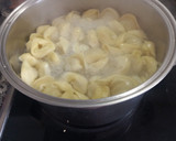 Foto del paso 3 de la receta: Pasta fresca al huevo rellena de carne a la Boloñesa (Exprés)