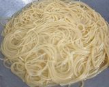 Foto langkah ke 1 dari resep #240 Spagetti Aglio Oglio.