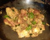 A picture of step 4 of Bread upma.