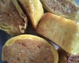 Foto langkah ke 7 dari resep *Egg Chicken Roll*.