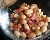 Une image de l'étape 3 de Salade tiède de haricots coco.