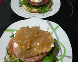 Foto del paso 4 de la receta: Hamburguesas con rúcula y queso de cabra