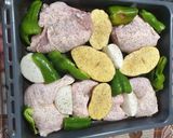 Foto del paso 2 de la receta: Pollo al horno con patatas