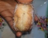 A picture of step 10 of Vanilla cream filled doughnuts.