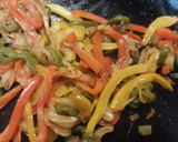 Foto del paso 1 de la receta: Fajitas de pollo BBQ picante