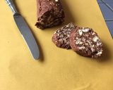 Foto del passaggio 5 della ricetta Salame di cioccolato “alternativo” (senza burro né uova)