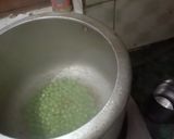 A picture of step 2 of Mater (peas) pulav.