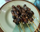 Foto langkah ke 5 dari resep Sate Sapi Teflon (Bumbu Praktis).