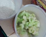 Foto langkah ke 2 dari resep Kembang Kol Goreng.