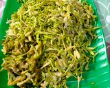 Foto langkah ke 3 dari resep Tumis Bunga Pepaya Plus Teri dan Pete anti pahit.
