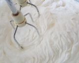 Vaj készítése habtejszínből recept fázis 2 fotója