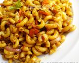 A picture of step 4 of Stir fry veggies macaroni.