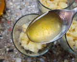 Foto del paso 8 de la receta: 🌟 Triffle de damascos 🌟 Postre en vaso en capas: bizcochuelo, crema de queso y damascos en almíbar 🌟