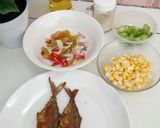 Foto langkah ke 1 dari resep Tumis Ikan Asin Peda Jagung manis dan pete.