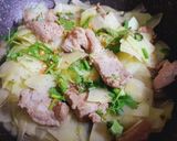 Hình bước làm 3 của món Su su xào thịt vai heo