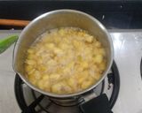 A picture of step 3 of Whole wheat Apple crumble cake.