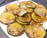Foto del paso 5 de la receta: Rodajas de Zapallo italiano grillado al parmesano