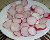 Foto del paso 2 de la receta Tostada de rábanos con mantequilla