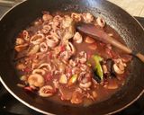 Foto langkah ke 3 dari resep Cumi asam manis saus tiram.