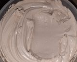 صورة لخطوة 3 من وصفة 🥧 تحلية الطبقات بحجم عائلي 🥧