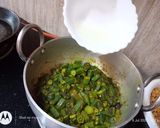 A picture of step 3 of Gondhoraj lemon and bhindi.