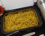 A picture of step 3 of Maggi.