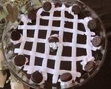 A picture of step 5 of Oreo trifle.