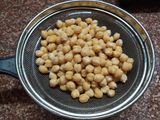 મટર છોલે ટીક્કી :(matar chole tikki in Gujarati)