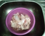 Foto langkah ke 1 dari resep 9. Opor Ayam Kentang.