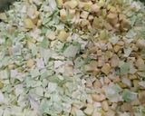A picture of step 2 of Apple salad with chicken cabbage.