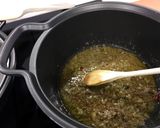 Foto del paso 4 de la receta: Espagueti con anchoa y olivas negras