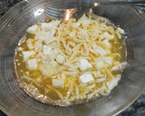 Foto del paso 3 de la receta: Tortilla 4 quesos