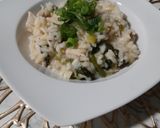 A picture of step 10 of Risotto with lemon, chicken and spinach.