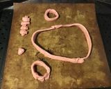 Une image de l'étape 7 de Tarte « skull » fruits rouges (du jardin) et citron pâte brisée rose.